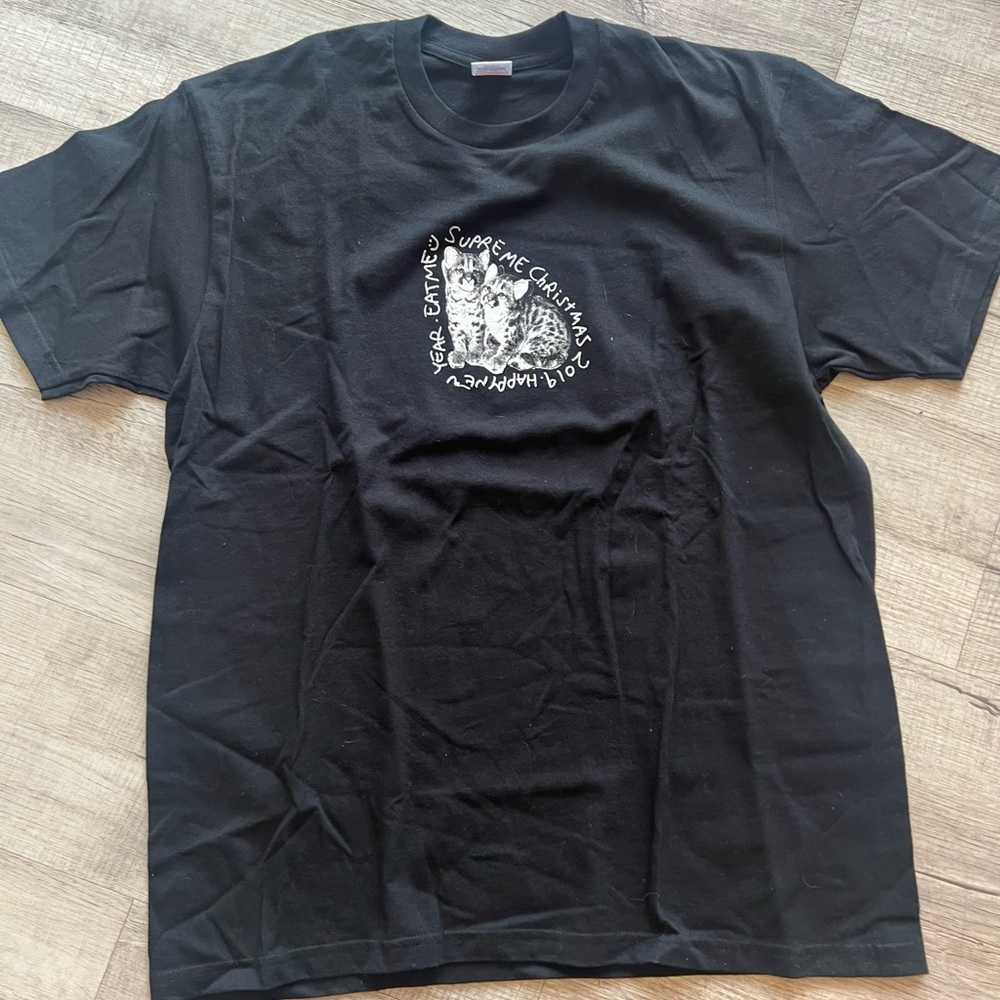 Supreme tee